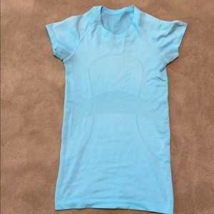 Lululemon top